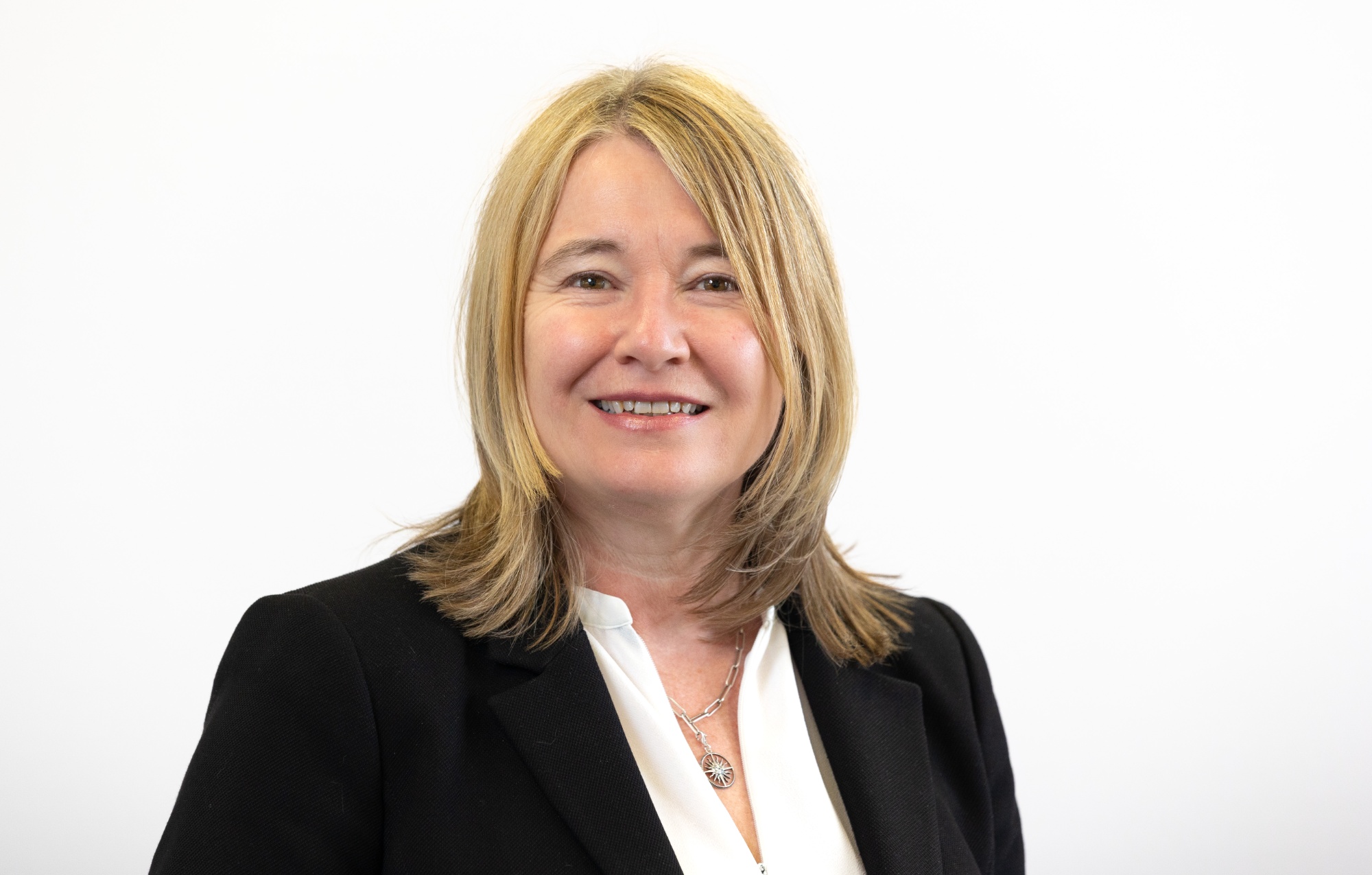 Photo of Sue Elliott 